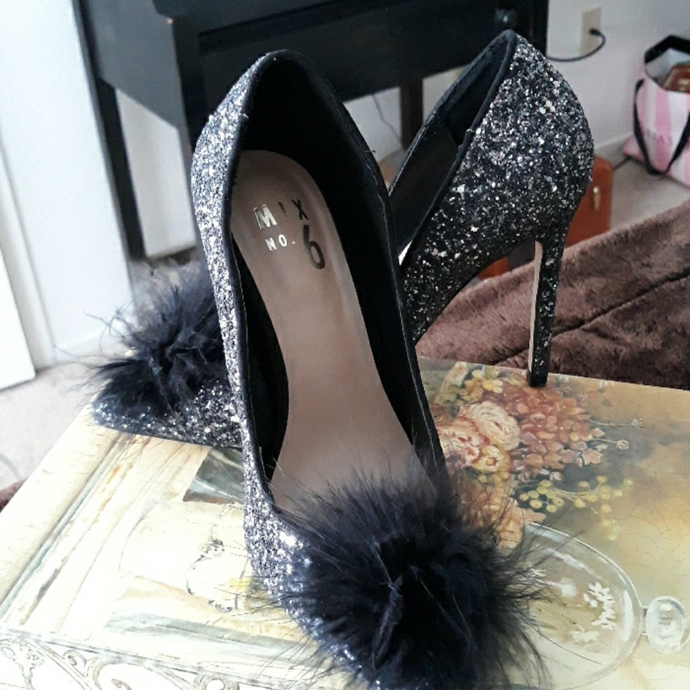Mix No. 6 Black Sparkly Shoe